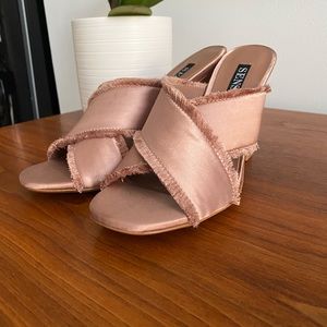 SENSO Pippa Satin Heels